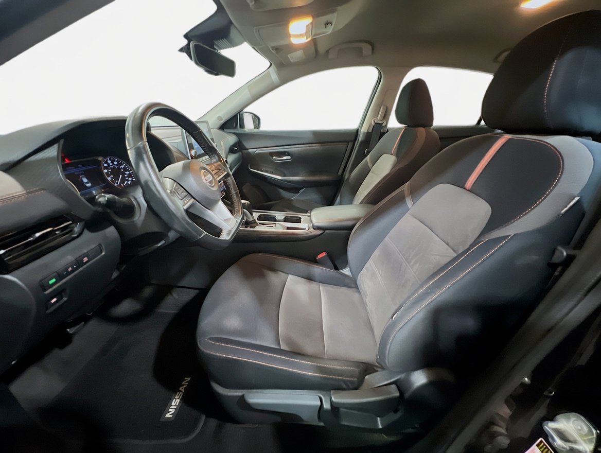 Used 2022 Nissan Sentra SR w/ Midnight Edition FWD image 14