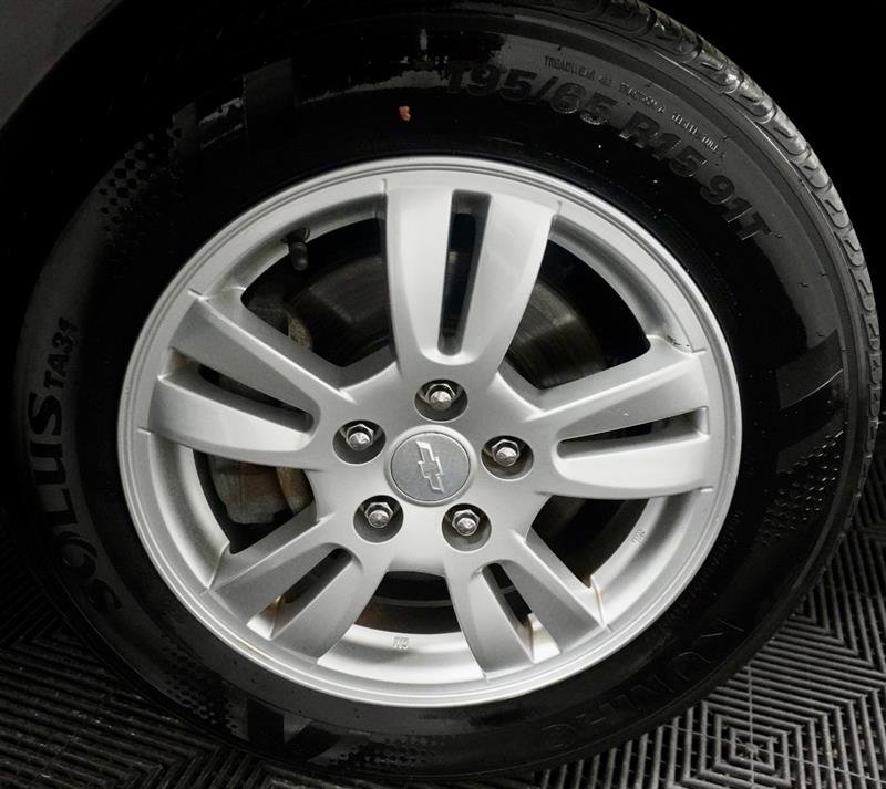 Used 2012 Chevrolet Sonic LS image 3
