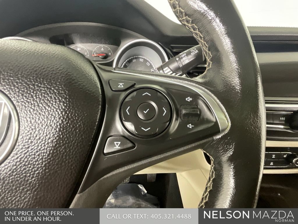 Used 2018 Buick Regal Essence w/ Driver Confidence Package #1 AWD/4WD image 43