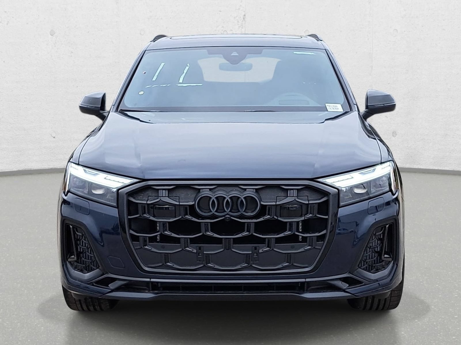 New 2026 Audi SQ7 Prestige AWD/4WD image 2
