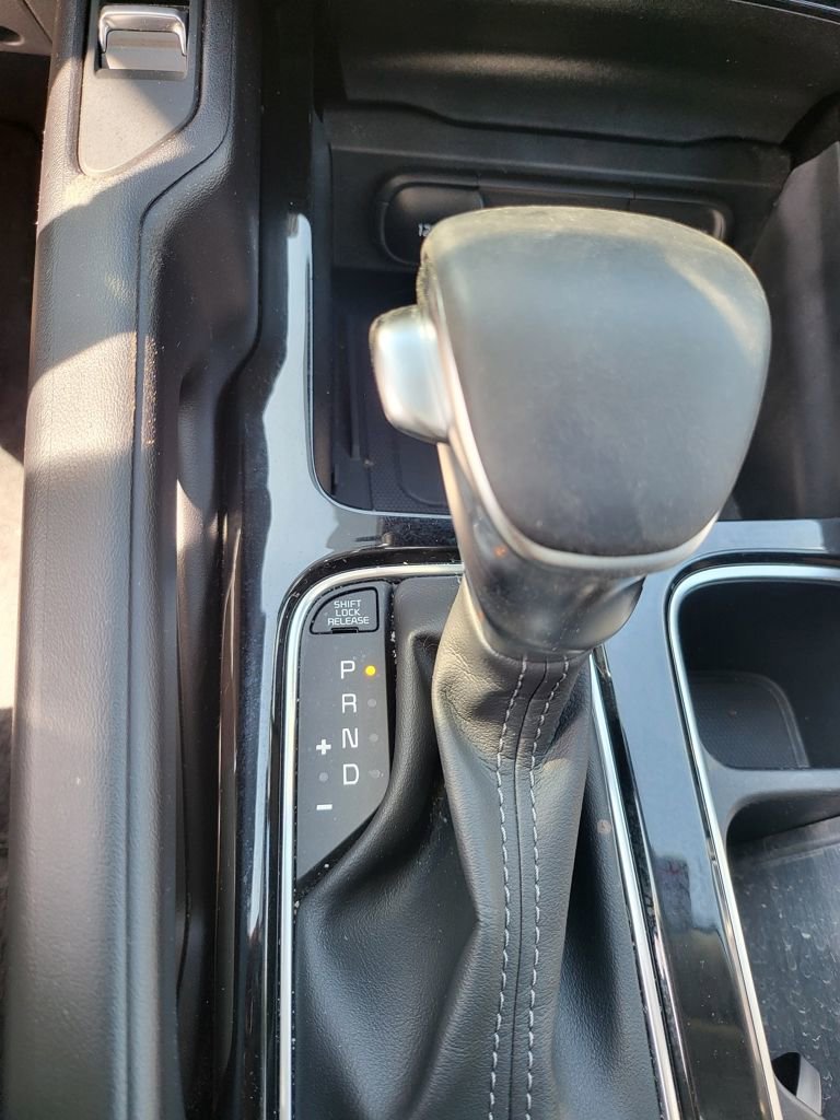 Used 2025 Kia Telluride S image 9