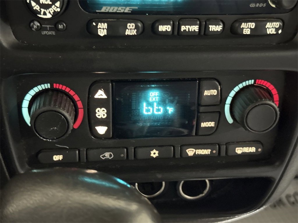 Used 2003 Chevrolet TrailBlazer LT image 15