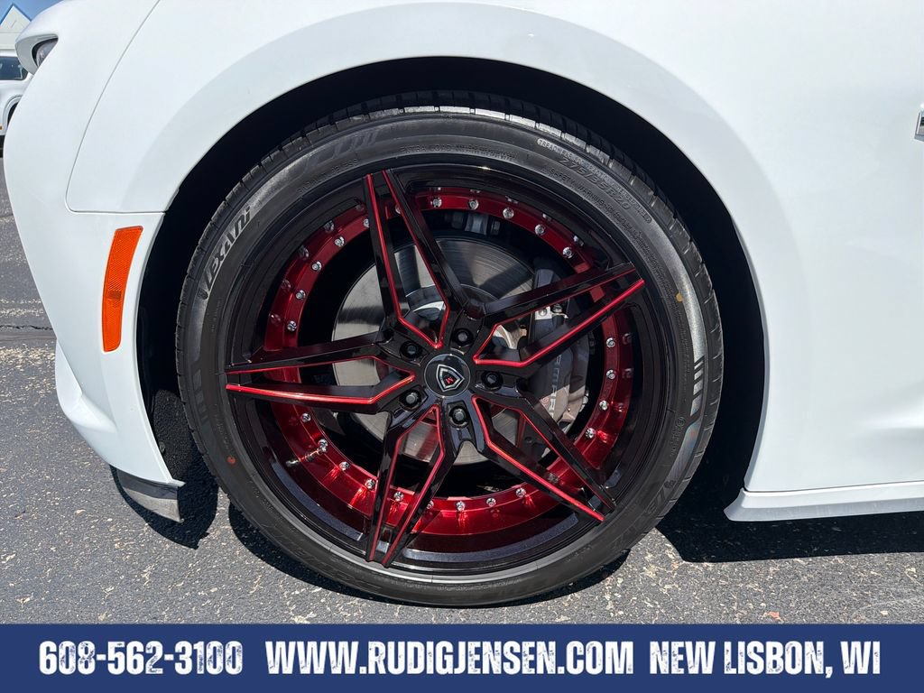 Used 2018 Chevrolet Camaro SS RWD image 27