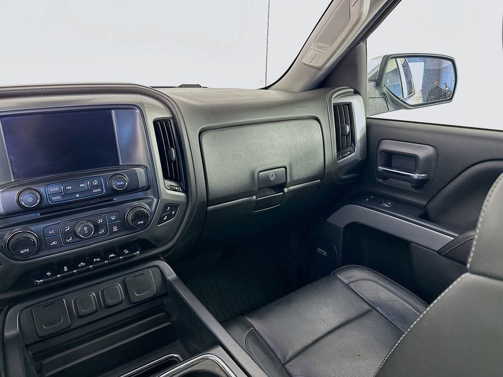 Used 2018 Chevrolet Silverado 1500 LTZ Z71 w/ LTZ Plus Package AWD/4WD image 30