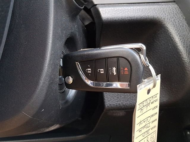Used 2021 Toyota Camry LE image 22