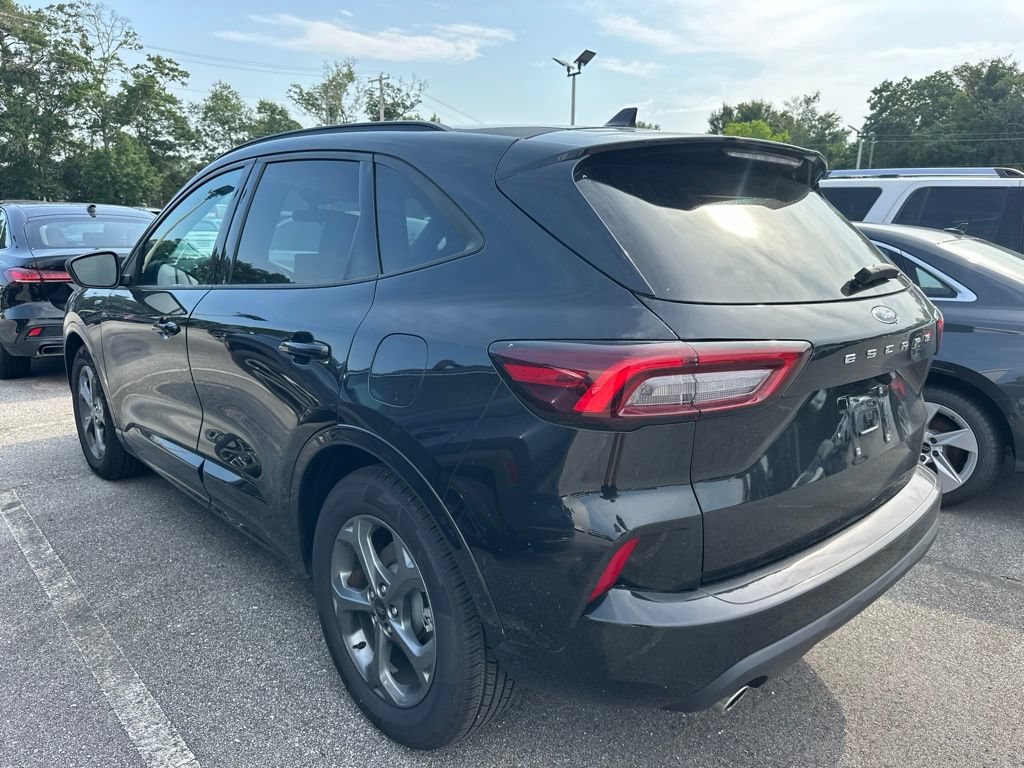 Used 2024 Ford Escape ST-Line FWD image 5