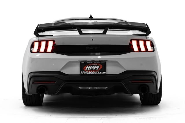 Used 2024 Ford Mustang GT image 3