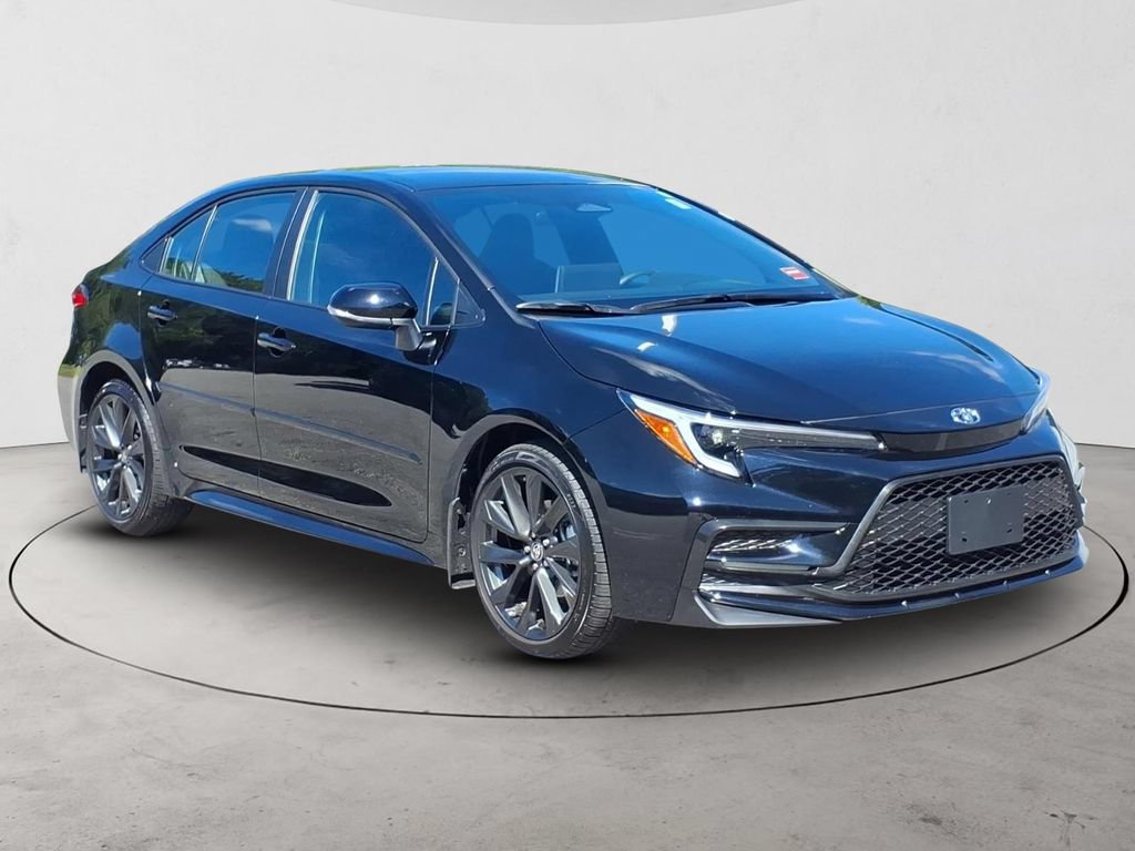 Used 2026 Toyota Corolla SE w/ SE Package FWD image 3