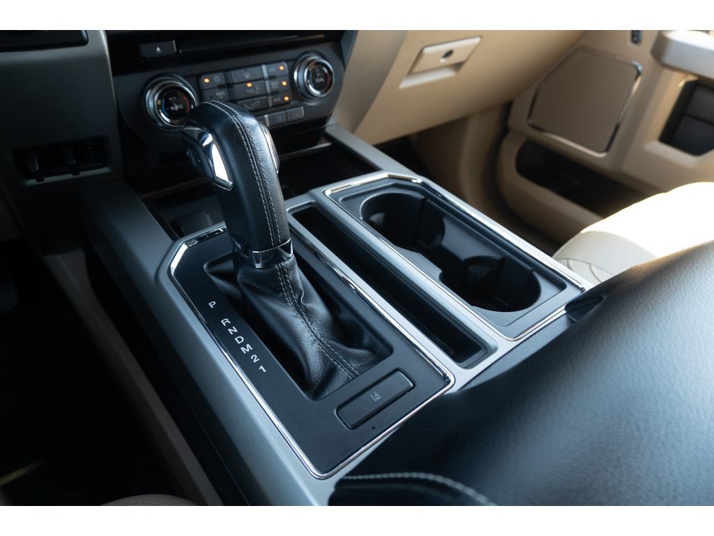Used 2015 Ford F150 Lariat w/ Equipment Group 502A Luxury RWD image 26