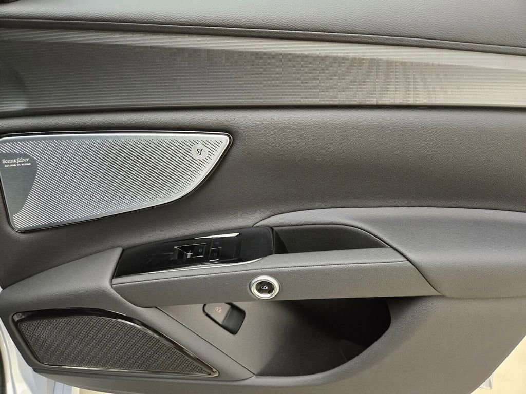 Used 2024 Maserati Grecale GT image 28