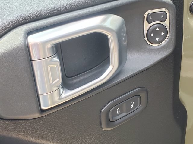 New 2026 Jeep Gladiator Sport AWD/4WD image 11