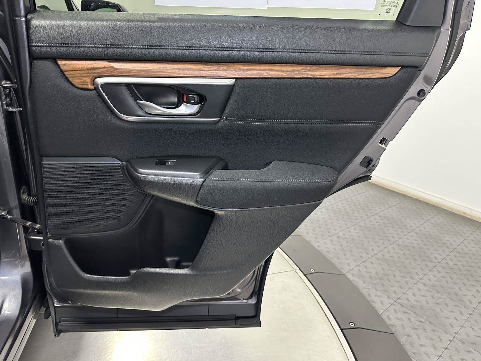Used 2020 Honda CR-V EX image 32