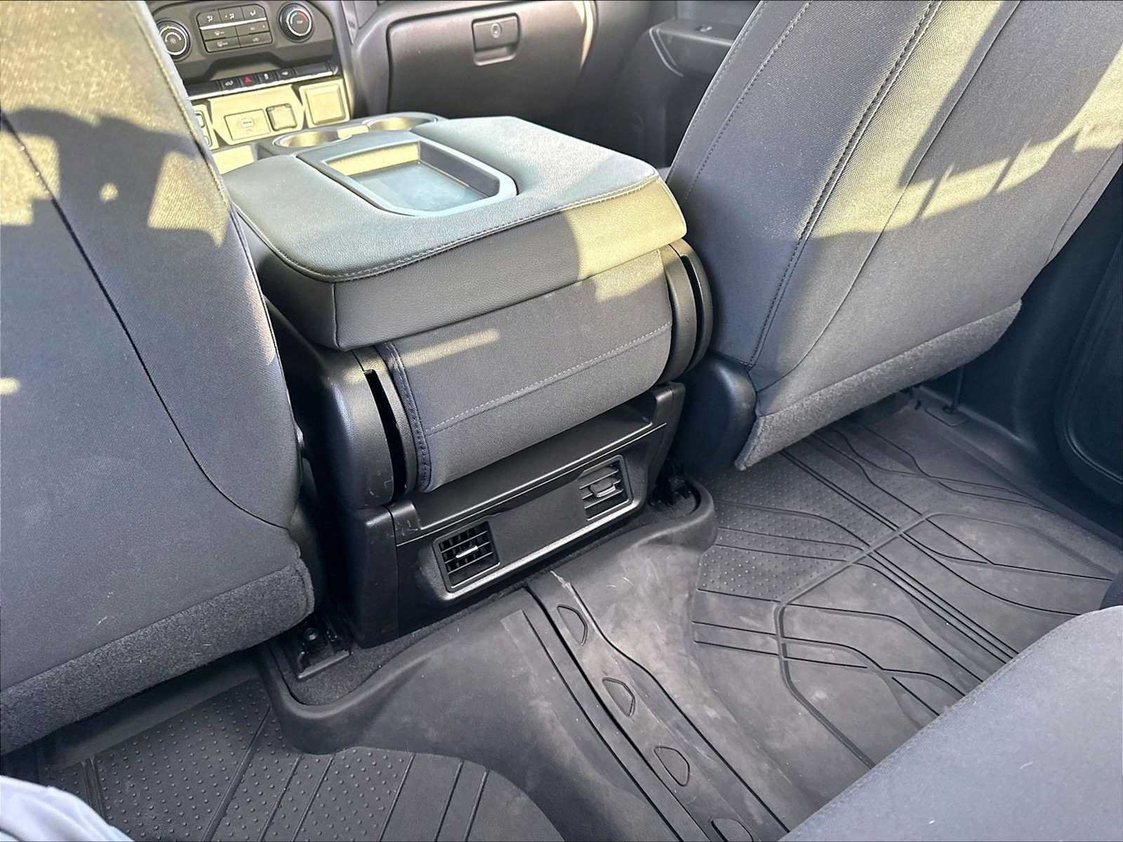 Used 2019 Chevrolet Silverado 1500 Custom w/ Custom Value Package RWD image 33