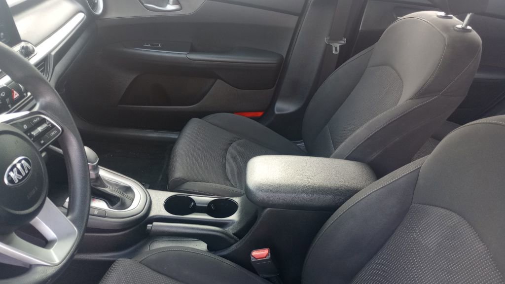 Used 2019 Kia Forte LXS image 8
