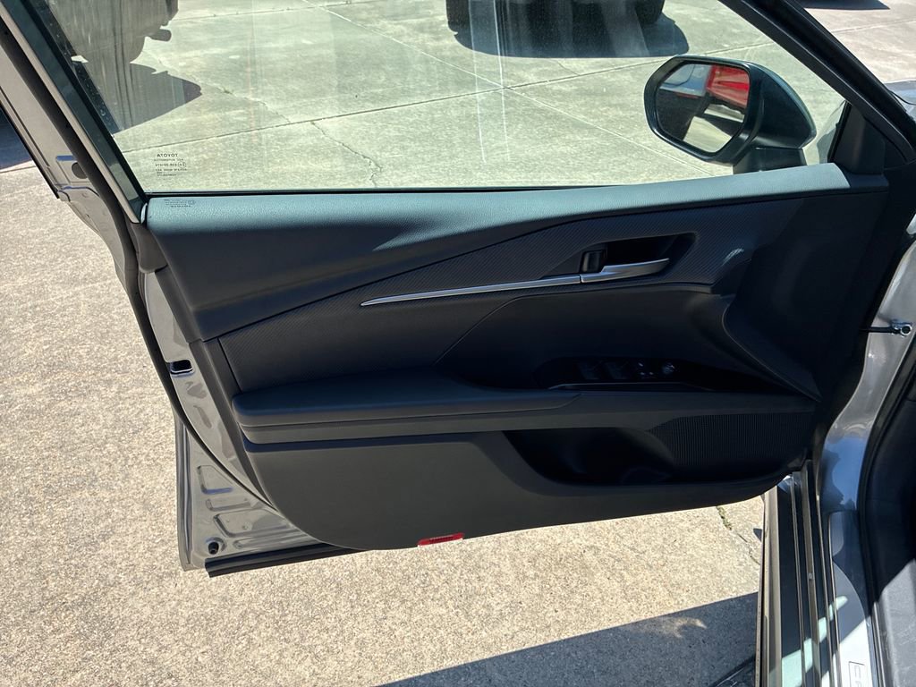 New 2026 Toyota Camry SE image 12