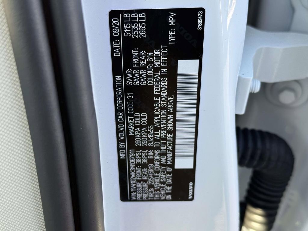 Used 2021 Volvo V60 T5 Cross Country image 31