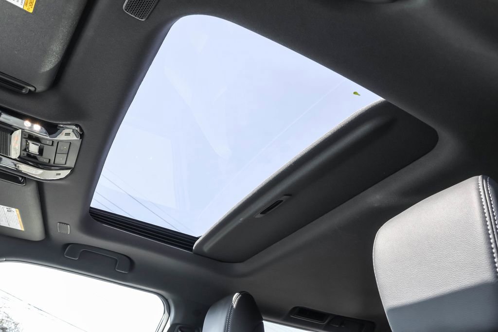 Used 2024 Toyota Land Cruiser w/ Premium Package image 9