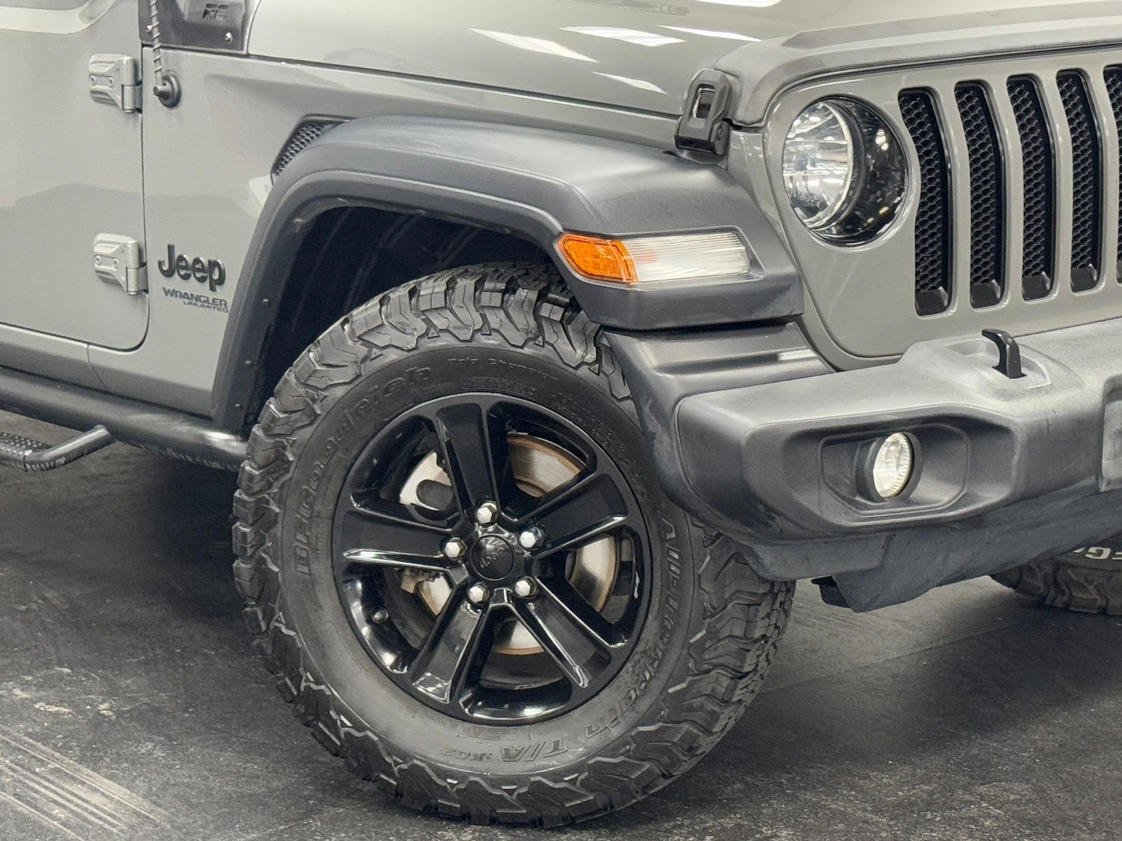 Used 2019 Jeep Wrangler Unlimited Sport AWD/4WD image 4