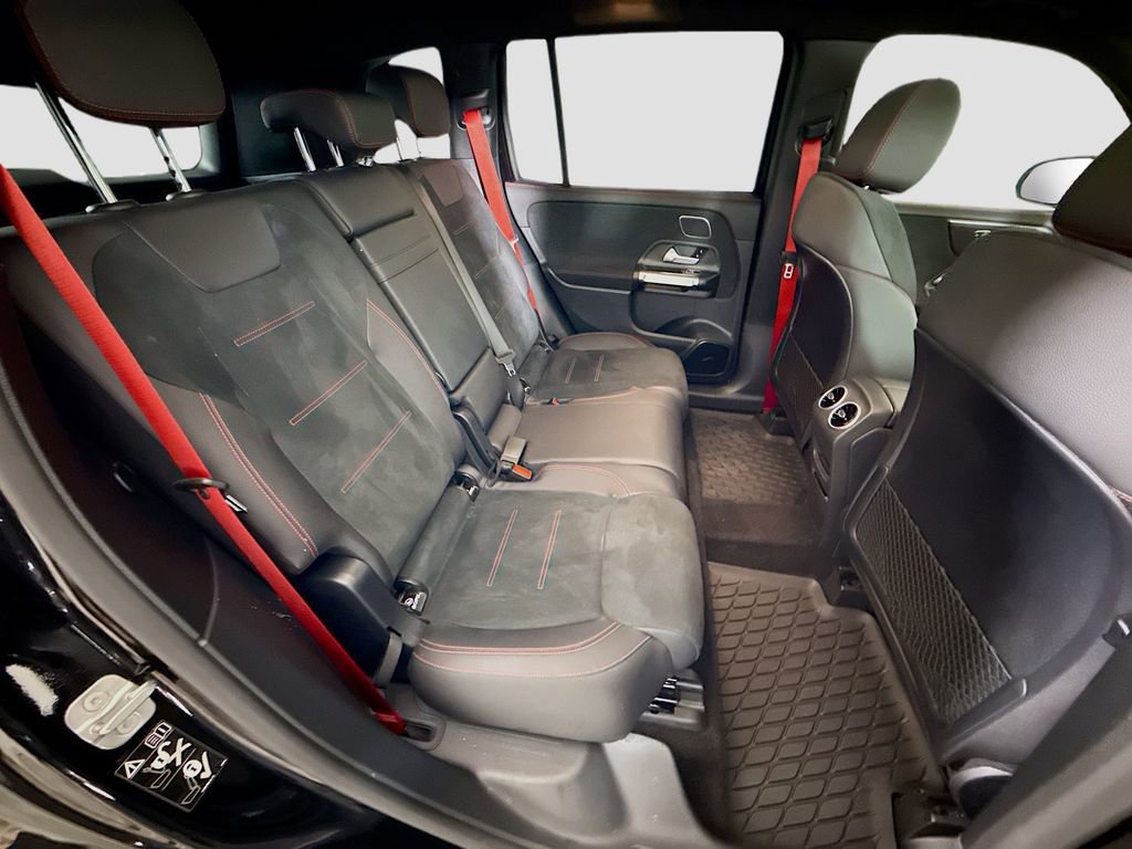 Used 2024 Mercedes-Benz GLB 35 AMG 4MATIC image 27