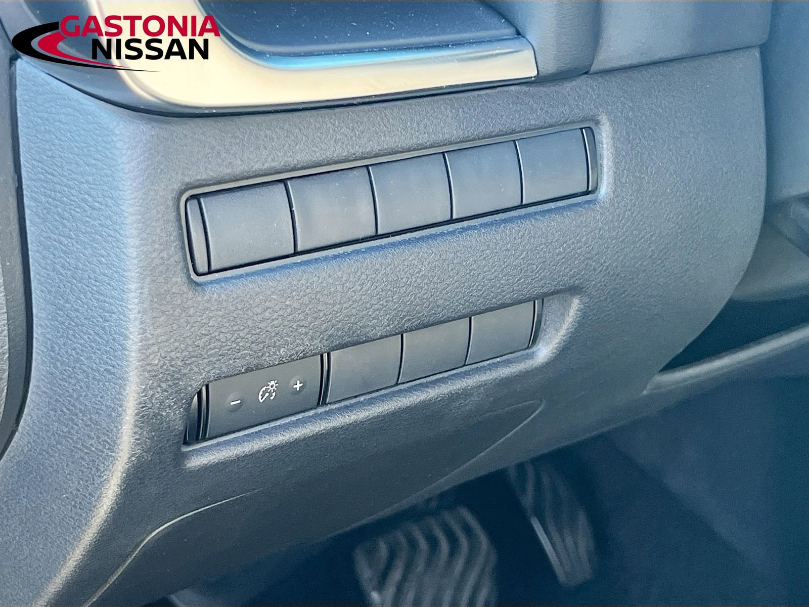 Used 2021 Nissan Rogue S image 13