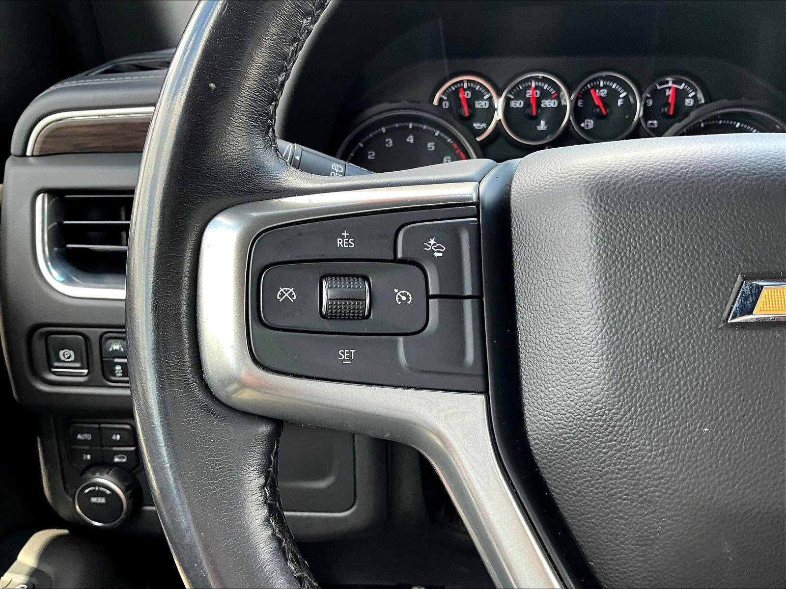 Used 2023 Chevrolet Suburban LS AWD/4WD image 11