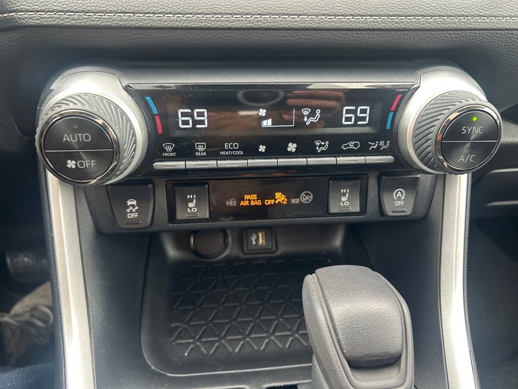 Certified 2023 Toyota RAV4 XLE w/ Convenience Package image 31