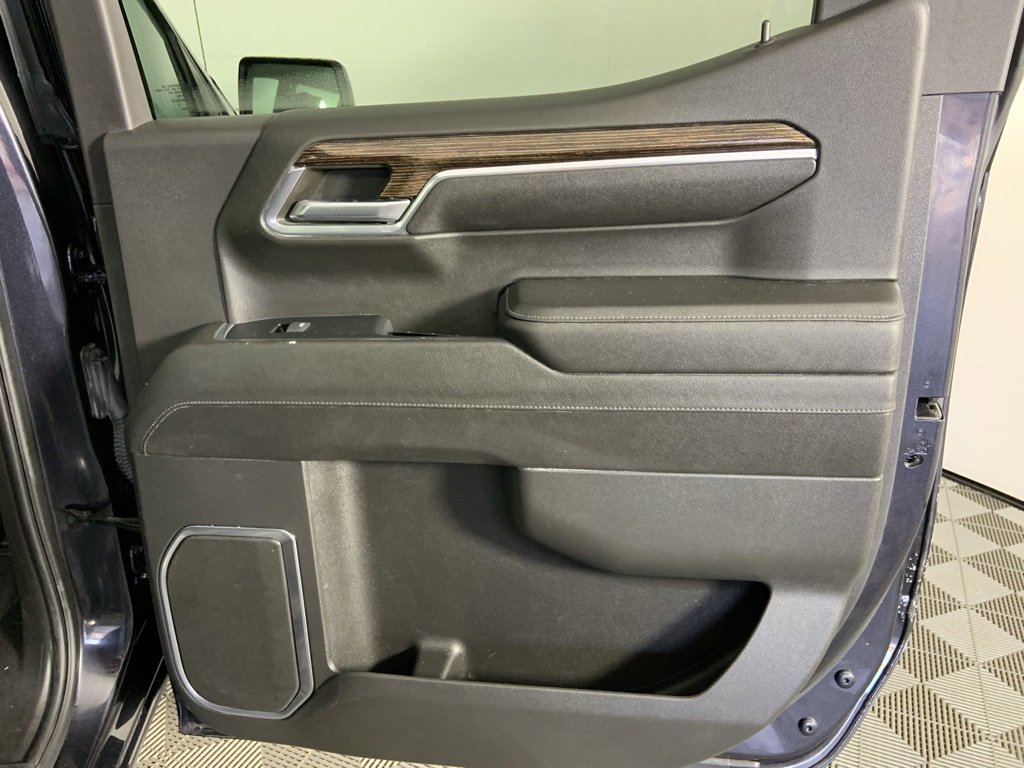 Used 2023 GMC Sierra 1500 Elevation image 24
