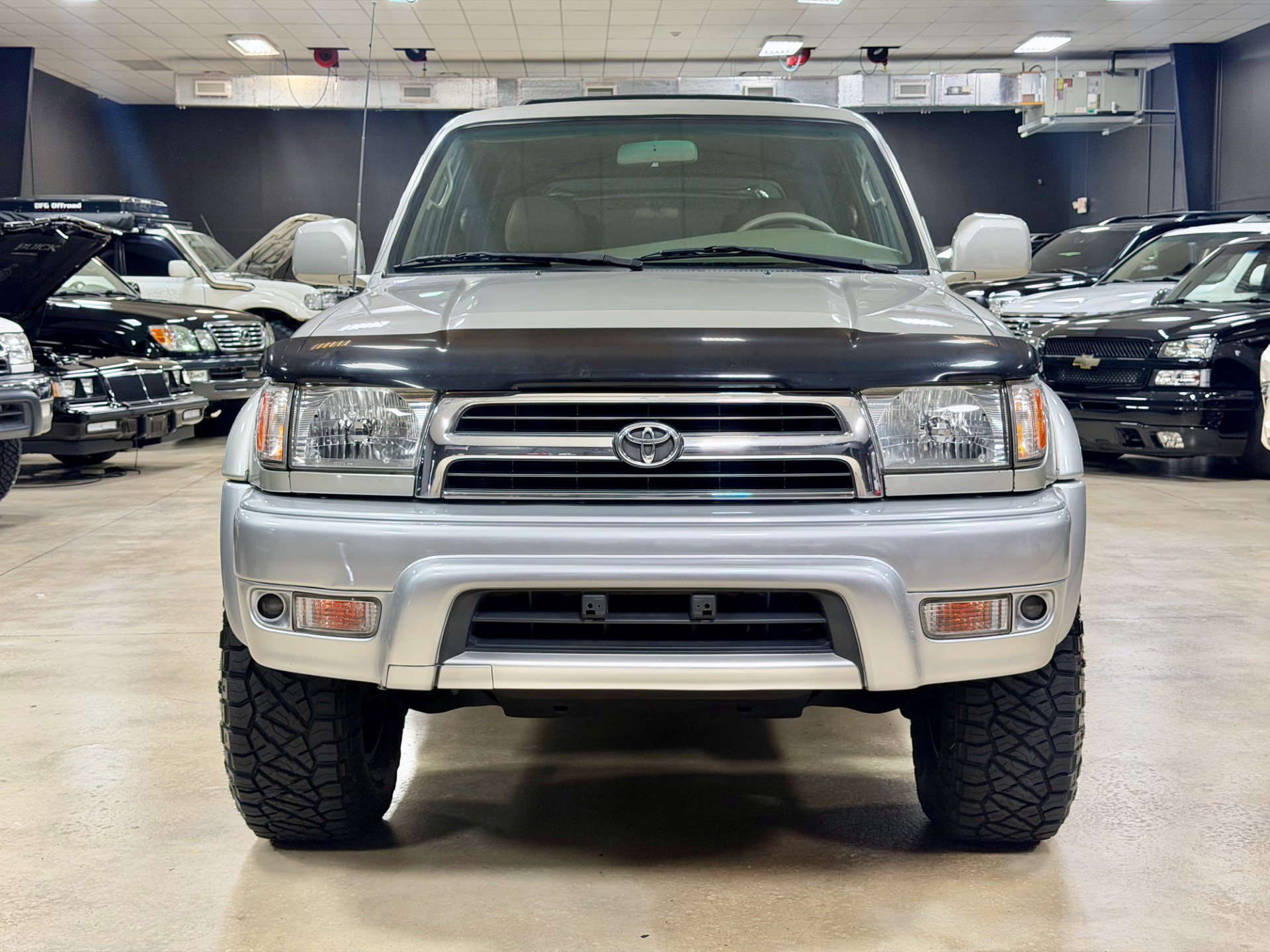 Used 2000 Toyota 4Runner Limited AWD/4WD image 3