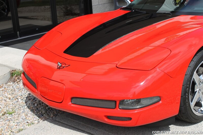 Used 2001 Chevrolet Corvette Coupe w/ Preferred Equipment Group2 RWD image 10