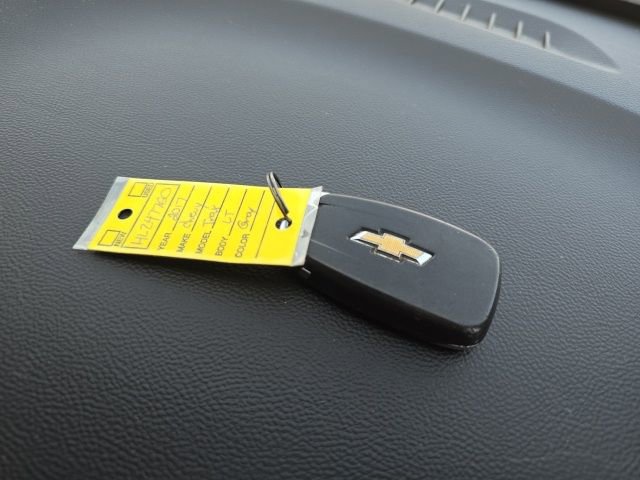 Used 2017 Chevrolet Trax LT w/ Sun & Sound Package image 43