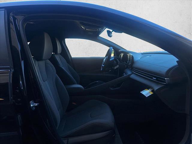 Used 2023 Hyundai Elantra SE image 20