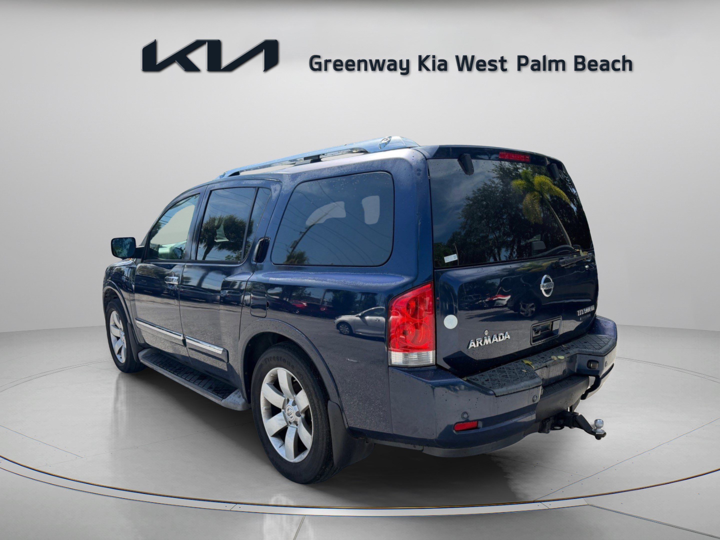 Used 2010 Nissan Armada Titanium w/ DVD Entertainment Pkg RWD image 5