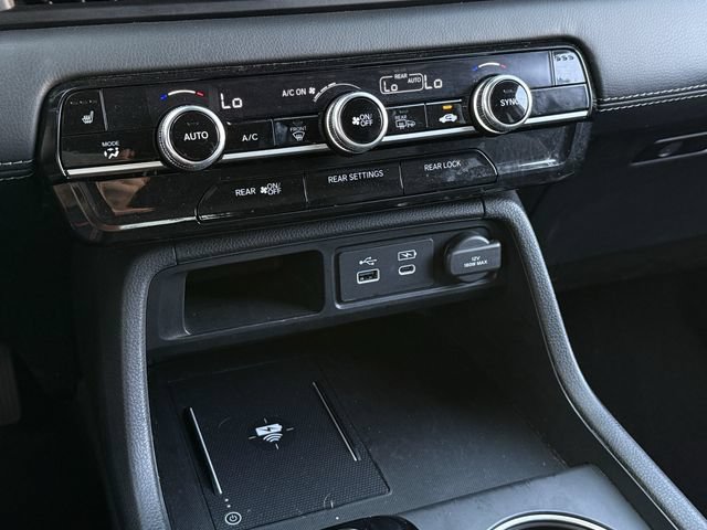 Used 2025 Honda Pilot Touring image 19
