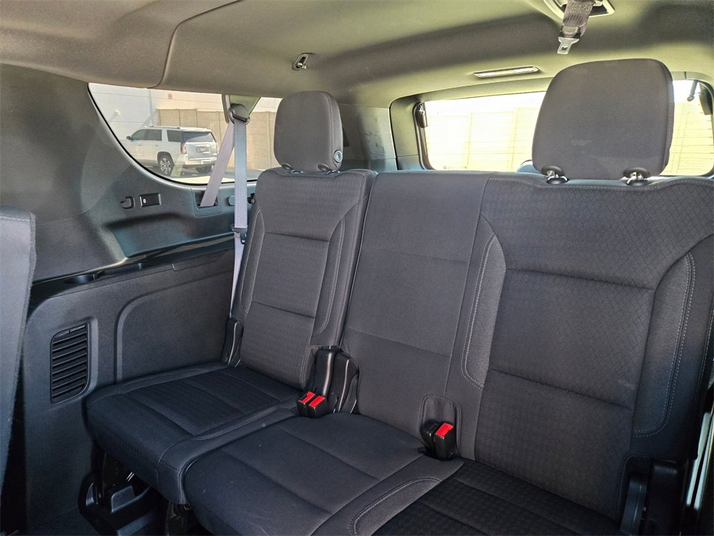 Used 2023 Chevrolet Suburban LS image 15