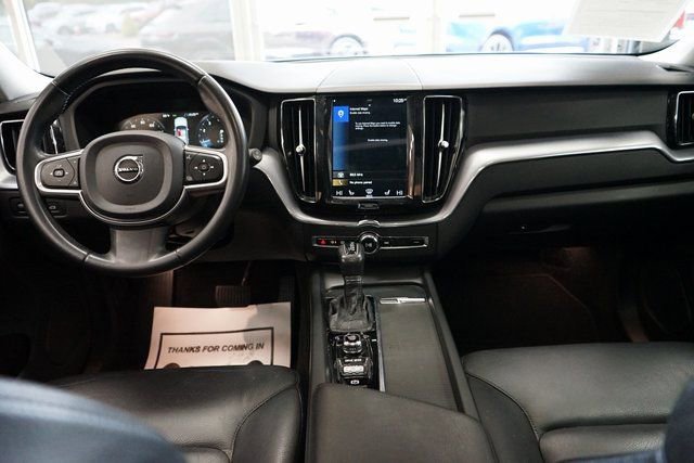 Used 2020 Volvo XC60 T5 Momentum image 41