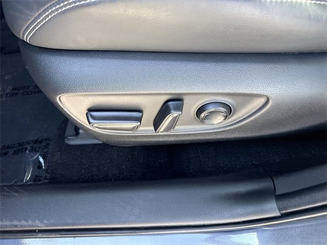 Used 2023 Toyota RAV4 Limited image 12