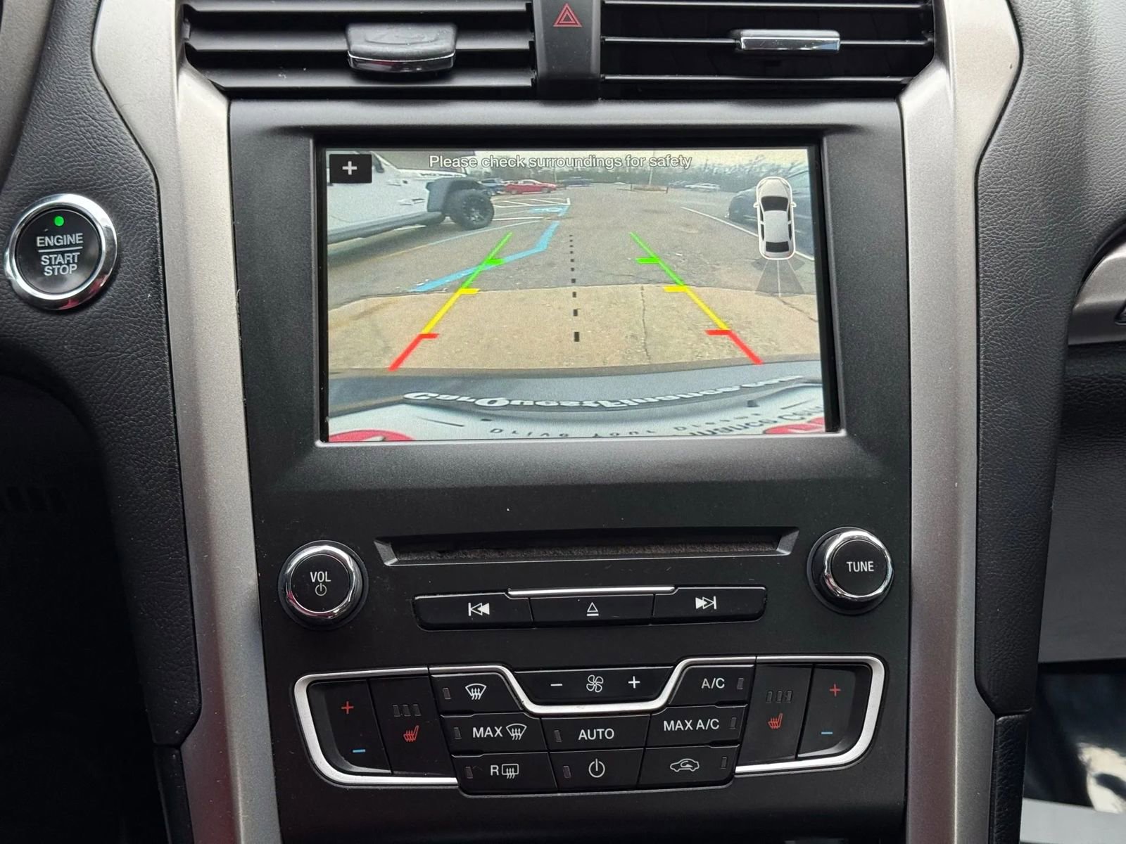 Used 2018 Ford Fusion SE w/ Fusion SE Technology Package image 24