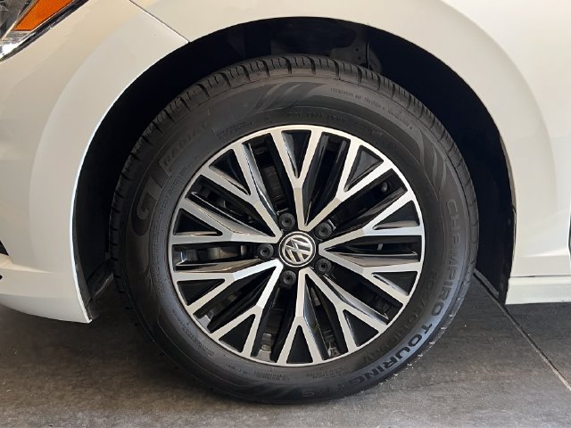 Used 2021 Volkswagen Jetta S w/ Driver Assistance Package FWD image 9