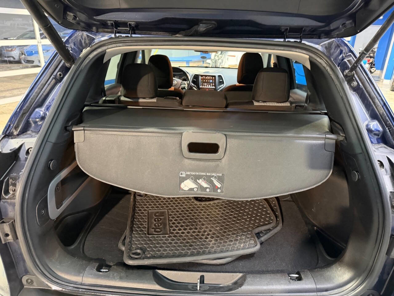 Used 2014 Jeep Cherokee Latitude w/ Comfort/Convenience Group image 10