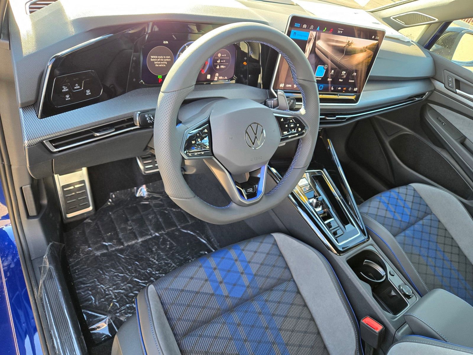 New 2025 Volkswagen Golf w/ Euro Style Package image 11