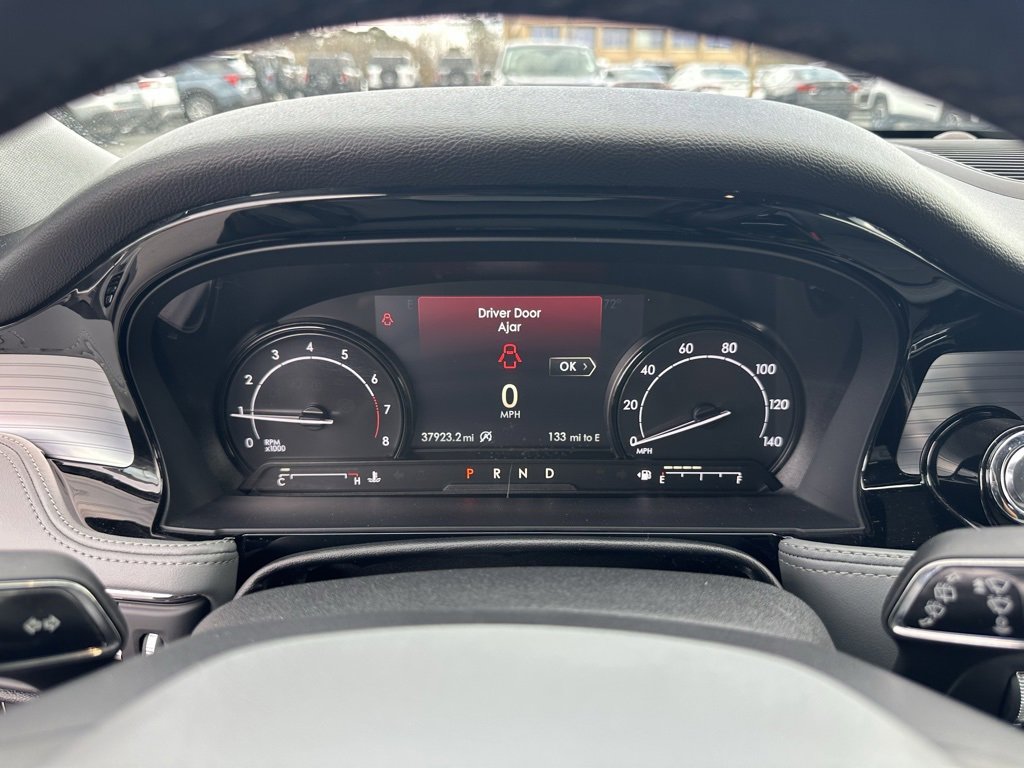 Used 2021 Lincoln Corsair AWD w/ Premium Package image 24