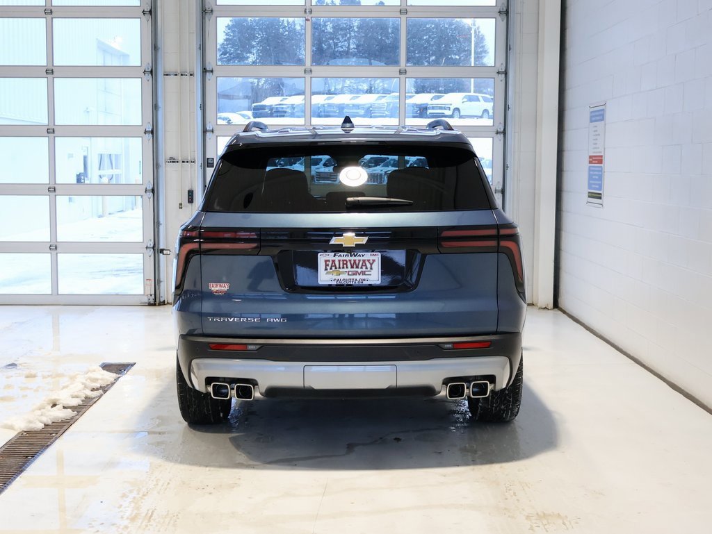 Used 2025 Chevrolet Traverse LT w/ Sun and Wheel Package image 9
