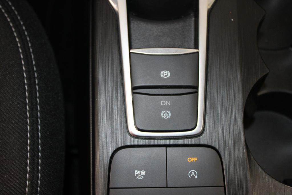 Used 2025 Ford Escape Active AWD/4WD image 46