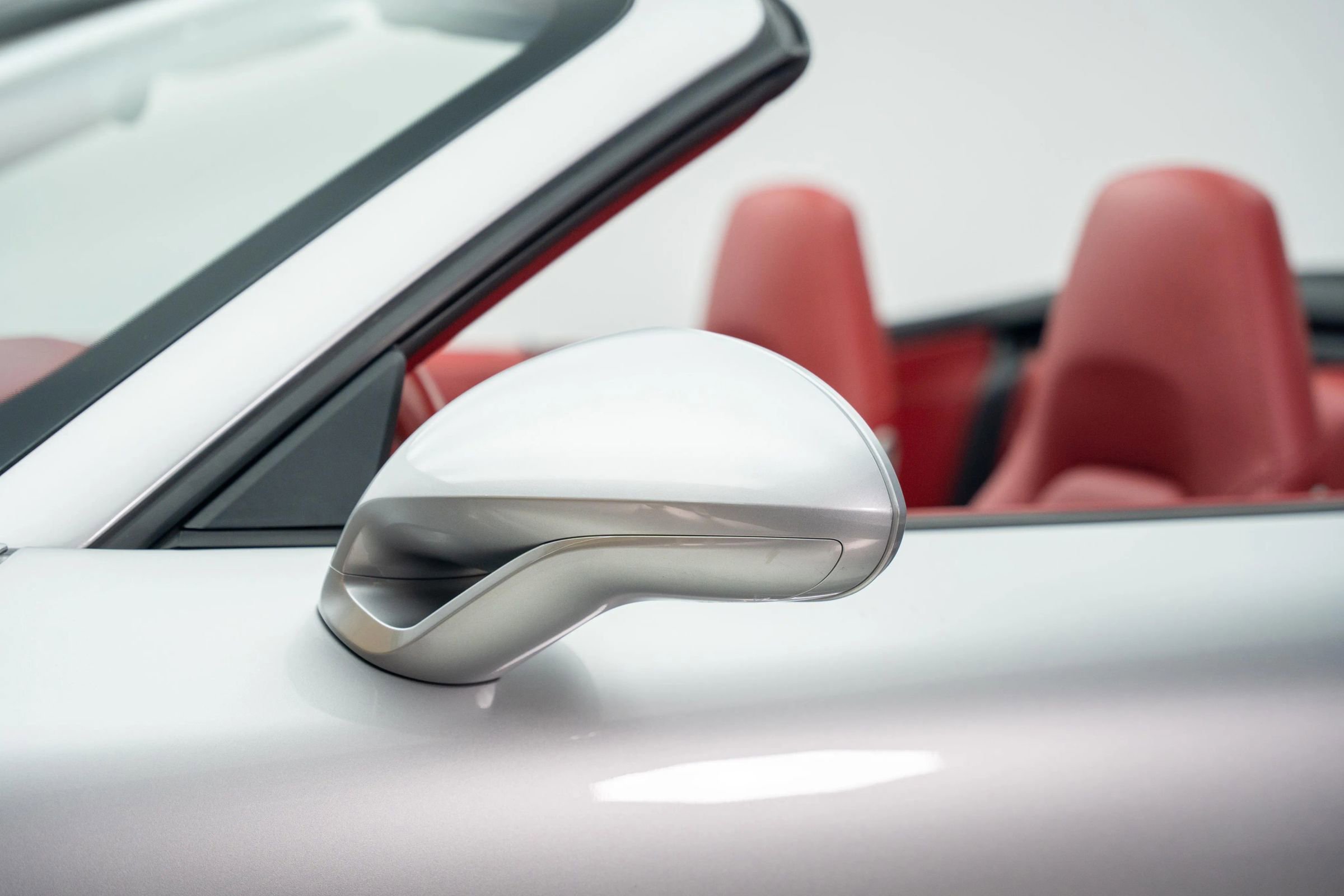 Used 2015 Porsche 911 Turbo image 24