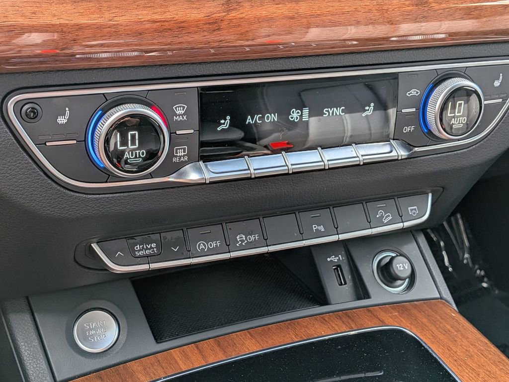 Used 2023 Audi Q5 2.0T Premium w/ Convenience Package AWD/4WD image 24