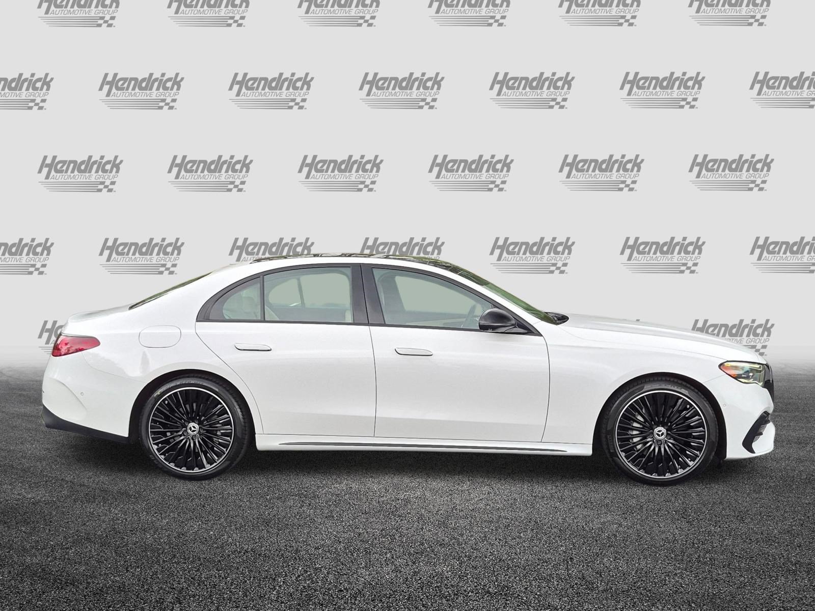 Used 2024 Mercedes-Benz E 350 4MATIC Sedan w/ Airmatic Package image 11