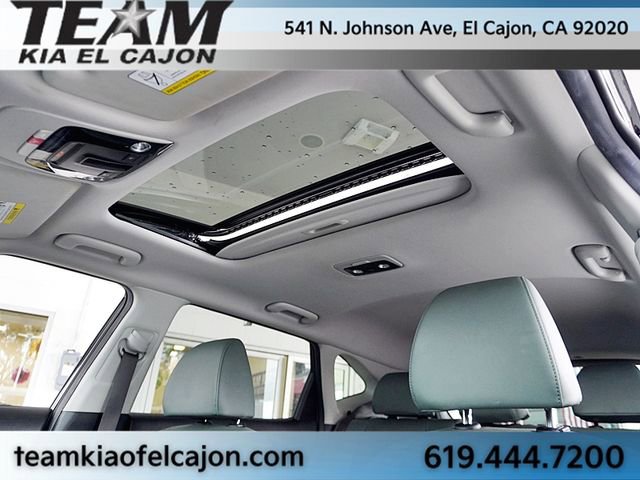 Certified 2024 Kia Seltos SX w/ SX Sunroof Package AWD/4WD image 16