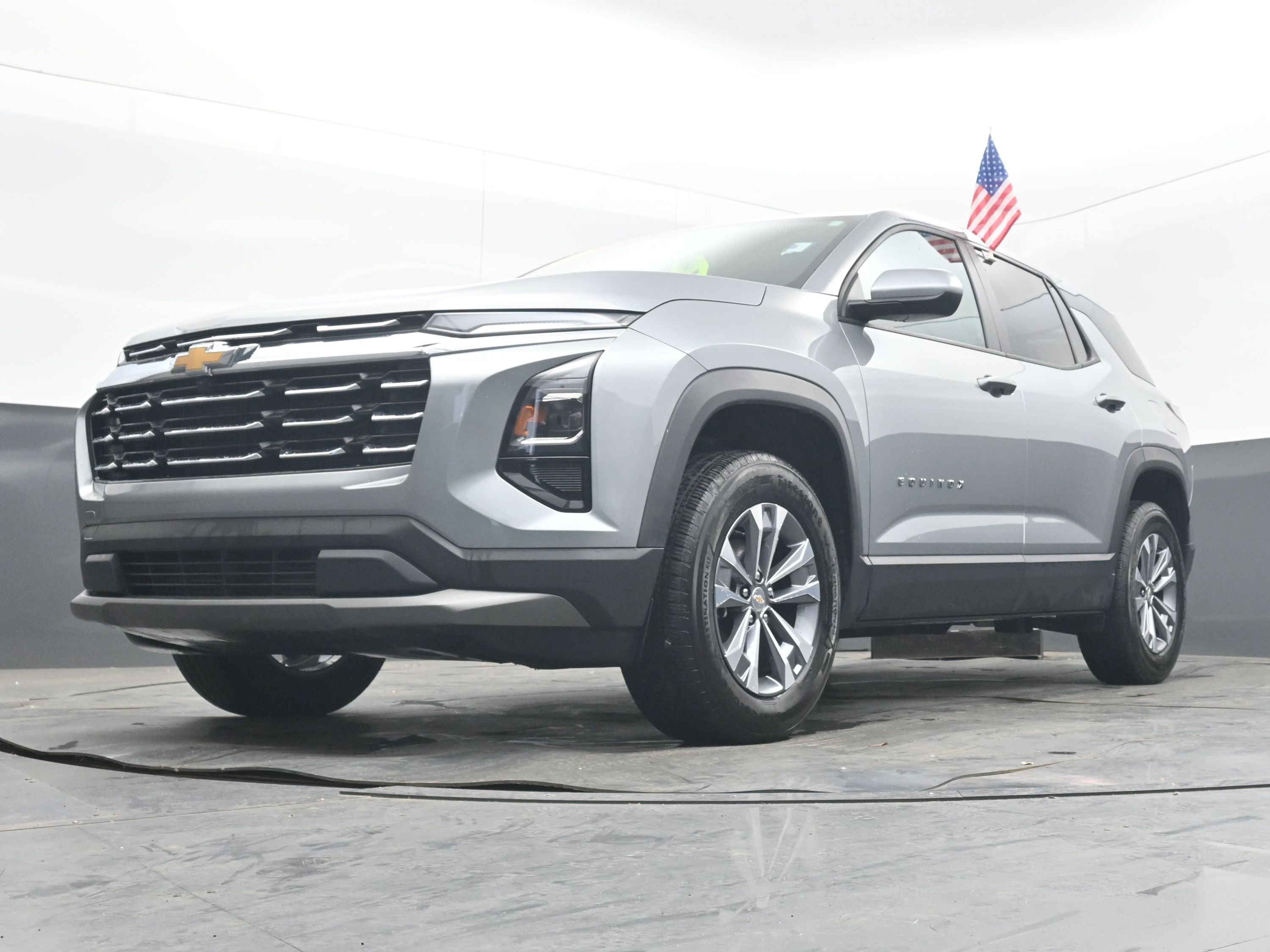 Used 2025 Chevrolet Equinox LT FWD image 26