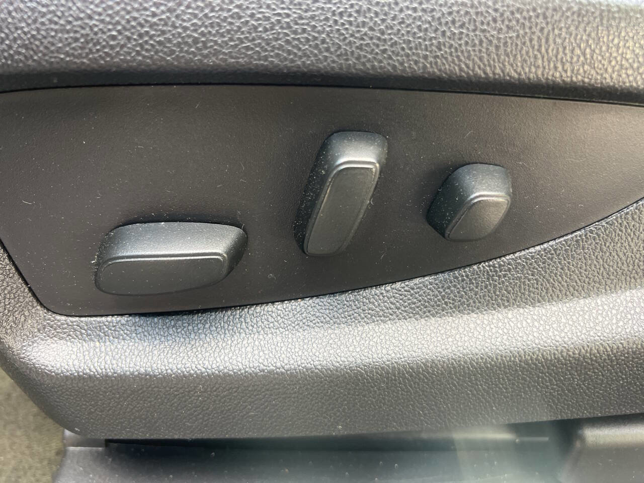 Used 2017 Chevrolet Silverado 1500 LT w/ All Star Edition image 26