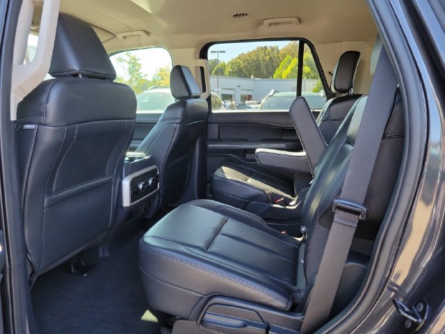 Used 2024 Ford Expedition XLT RWD image 13
